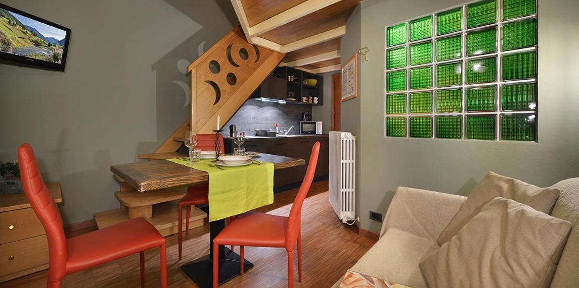 Cronox Mini Apartments 리비뇨 외부 사진